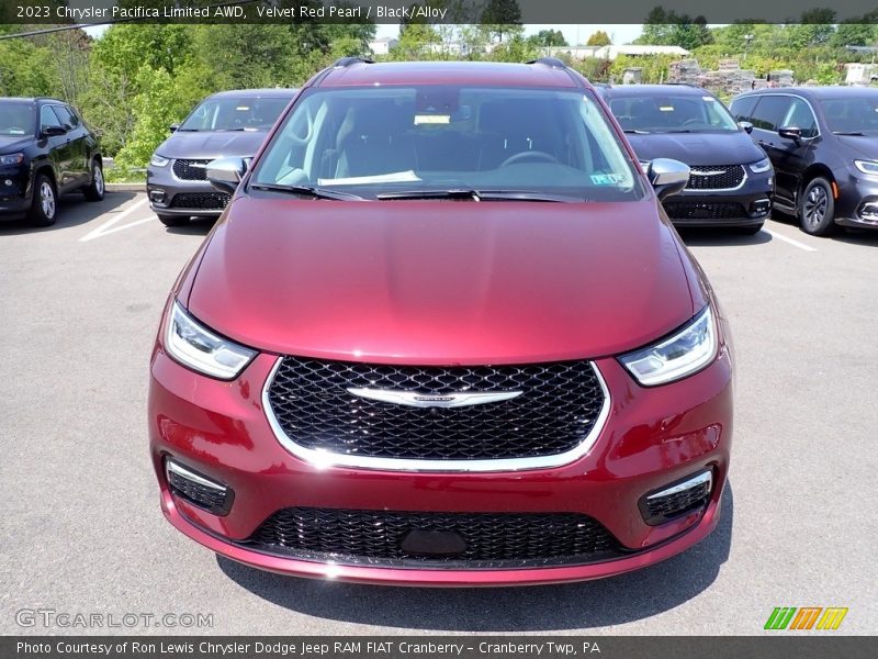Velvet Red Pearl / Black/Alloy 2023 Chrysler Pacifica Limited AWD