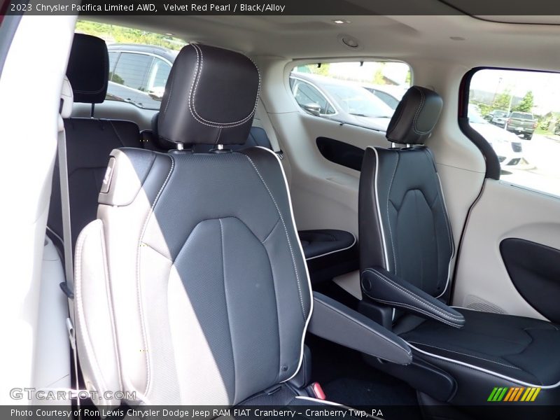 Velvet Red Pearl / Black/Alloy 2023 Chrysler Pacifica Limited AWD