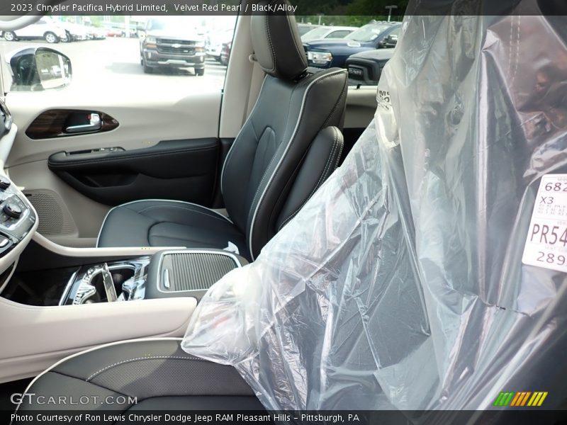 Velvet Red Pearl / Black/Alloy 2023 Chrysler Pacifica Hybrid Limited
