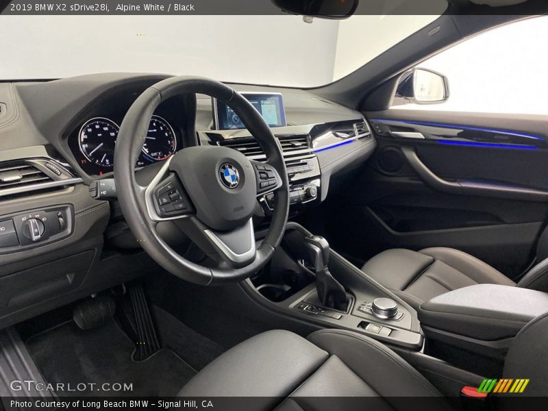 Alpine White / Black 2019 BMW X2 sDrive28i