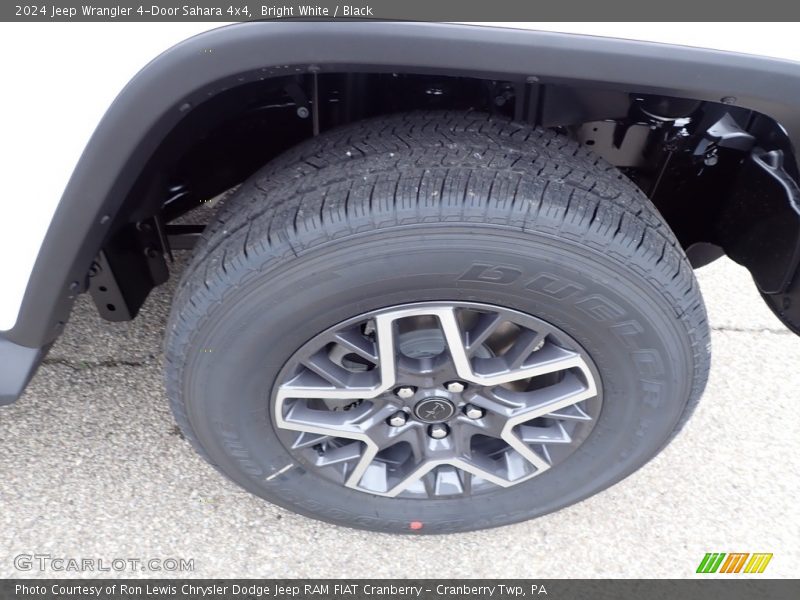  2024 Wrangler 4-Door Sahara 4x4 Wheel