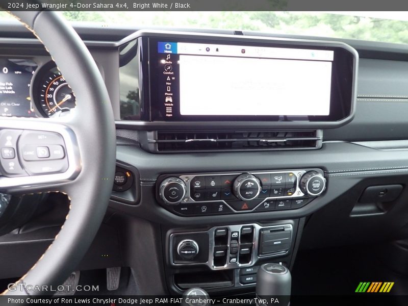 Controls of 2024 Wrangler 4-Door Sahara 4x4