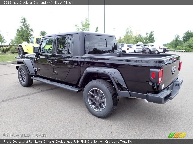 Black / Black 2023 Jeep Gladiator Overland 4x4