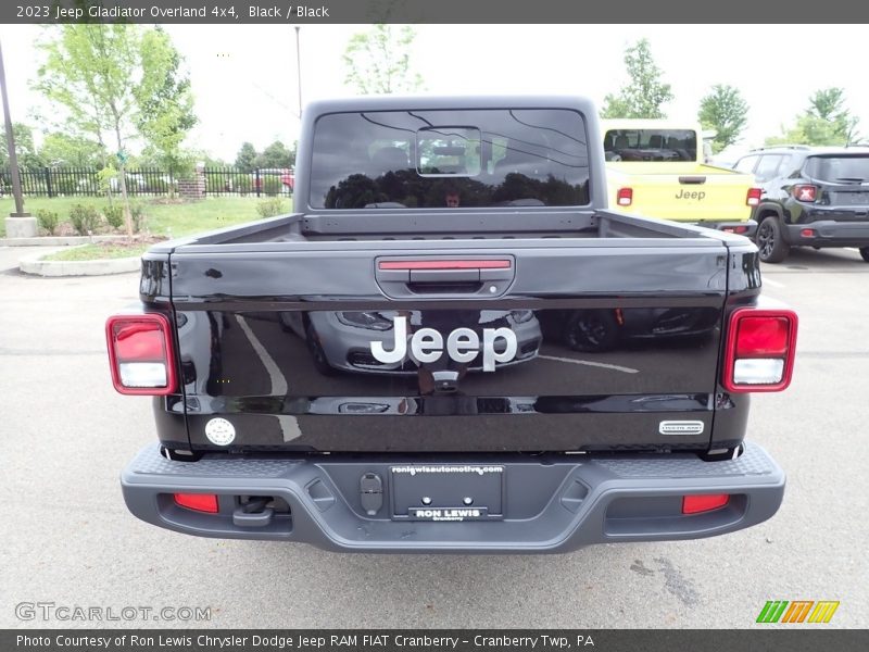 Black / Black 2023 Jeep Gladiator Overland 4x4