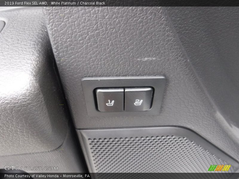 White Platinum / Charcoal Black 2019 Ford Flex SEL AWD