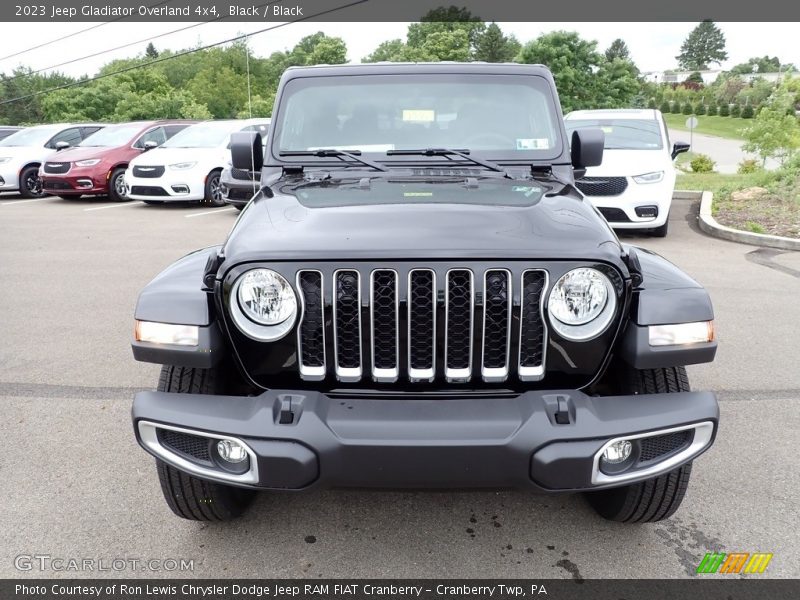 Black / Black 2023 Jeep Gladiator Overland 4x4