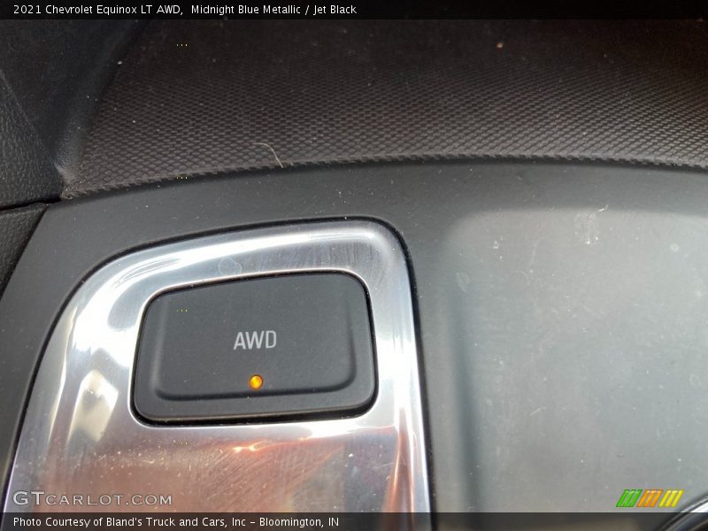 Midnight Blue Metallic / Jet Black 2021 Chevrolet Equinox LT AWD