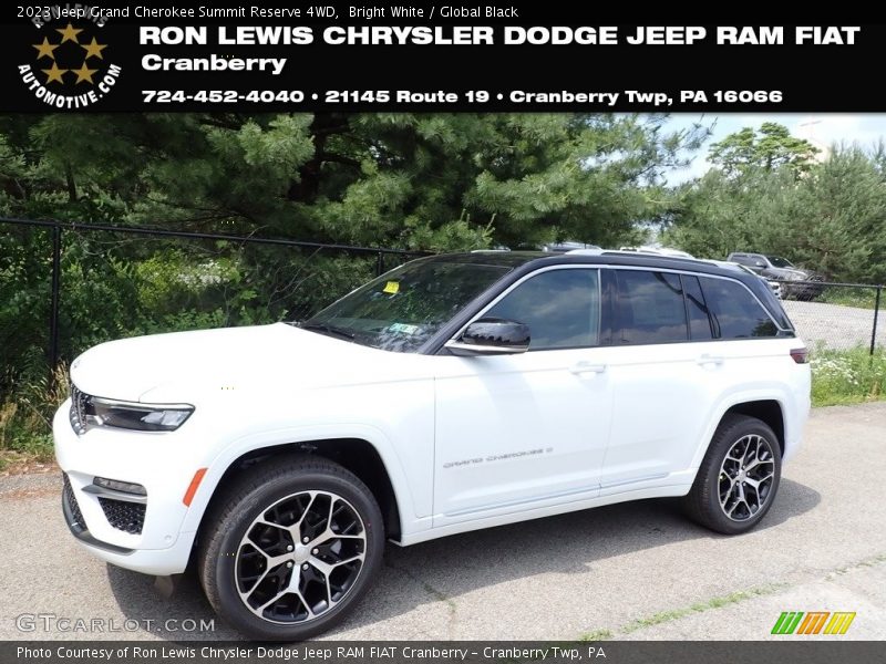 Bright White / Global Black 2023 Jeep Grand Cherokee Summit Reserve 4WD