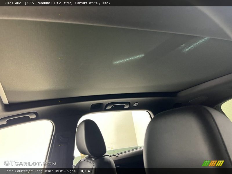 Sunroof of 2021 Q7 55 Premium Plus quattro