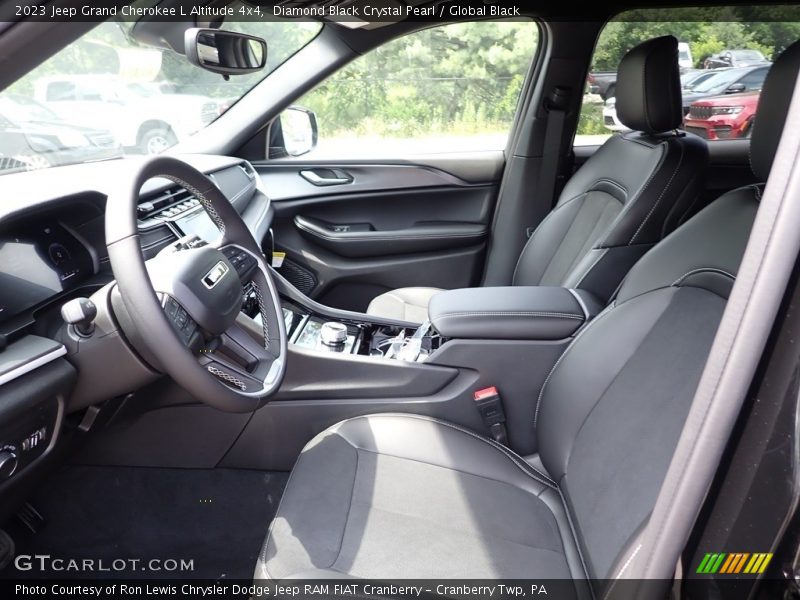Diamond Black Crystal Pearl / Global Black 2023 Jeep Grand Cherokee L Altitude 4x4
