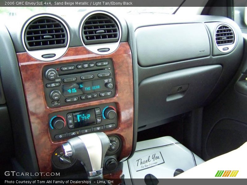 Sand Beige Metallic / Light Tan/Ebony Black 2006 GMC Envoy SLE 4x4