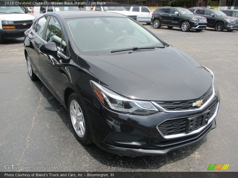 Mosaic Black Metallic / Jet Black 2018 Chevrolet Cruze LT
