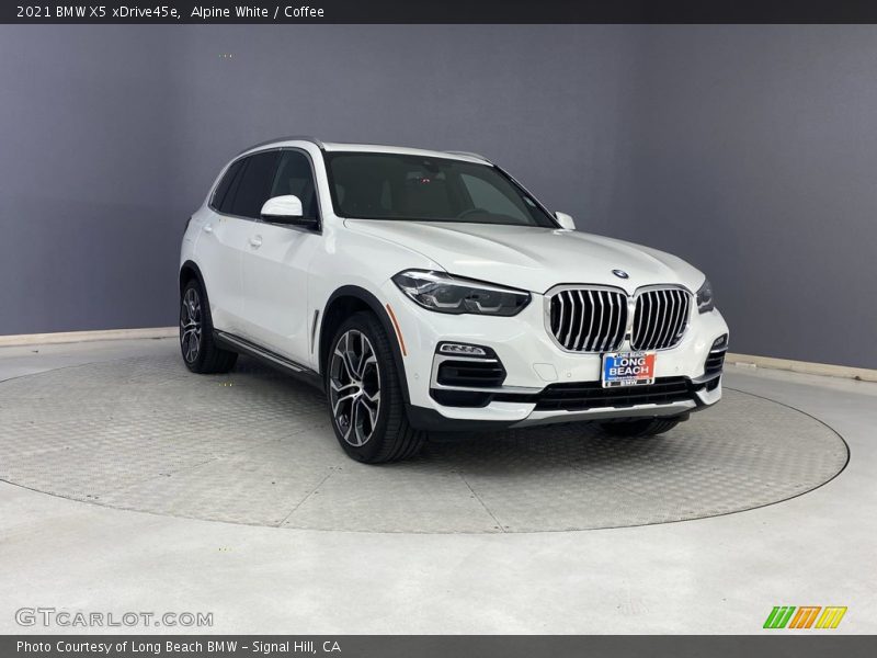 Alpine White / Coffee 2021 BMW X5 xDrive45e