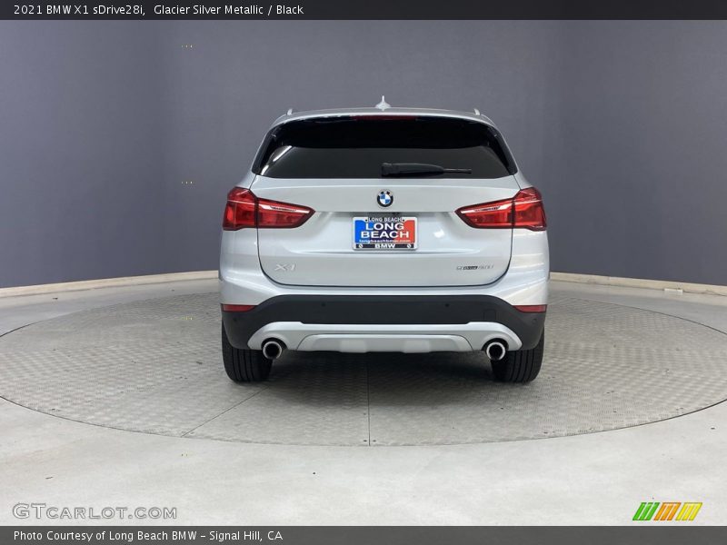 Glacier Silver Metallic / Black 2021 BMW X1 sDrive28i