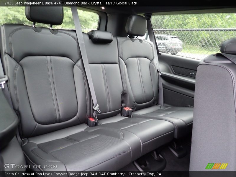 Diamond Black Crystal Pearl / Global Black 2023 Jeep Wagoneer L Base 4x4