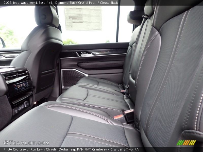 Diamond Black Crystal Pearl / Global Black 2023 Jeep Wagoneer L Base 4x4