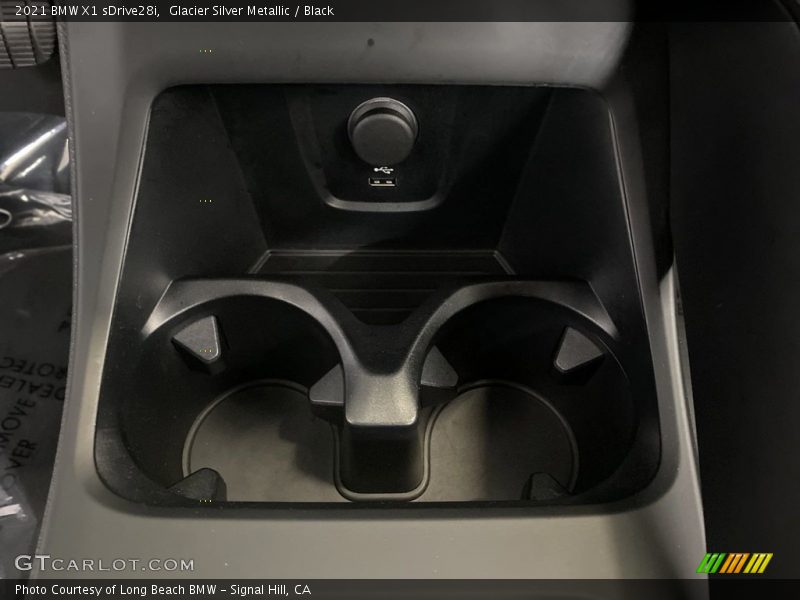 Glacier Silver Metallic / Black 2021 BMW X1 sDrive28i