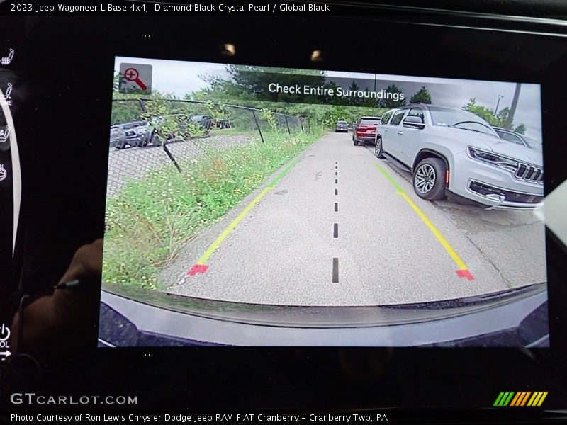 Diamond Black Crystal Pearl / Global Black 2023 Jeep Wagoneer L Base 4x4