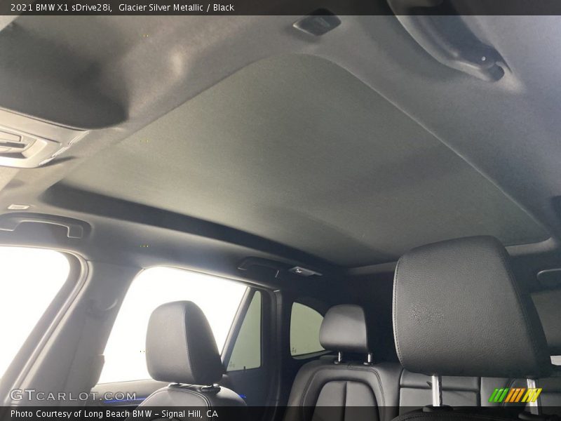 Glacier Silver Metallic / Black 2021 BMW X1 sDrive28i