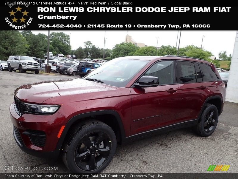 Velvet Red Pearl / Global Black 2023 Jeep Grand Cherokee Altitude 4x4