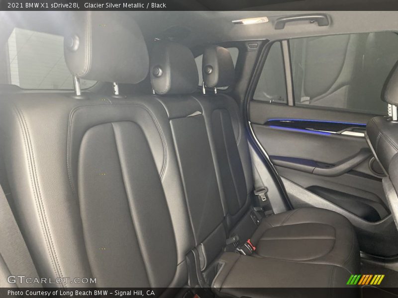 Glacier Silver Metallic / Black 2021 BMW X1 sDrive28i