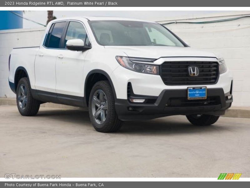 Front 3/4 View of 2023 Ridgeline RTL AWD