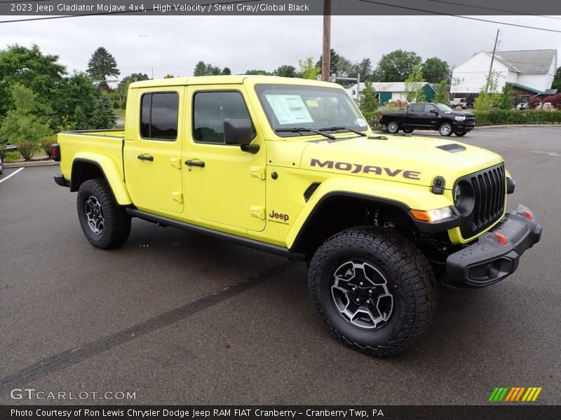 Front 3/4 View of 2023 Gladiator Mojave 4x4