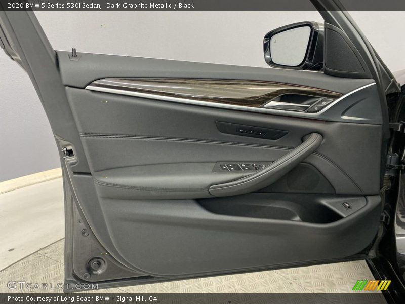 Dark Graphite Metallic / Black 2020 BMW 5 Series 530i Sedan
