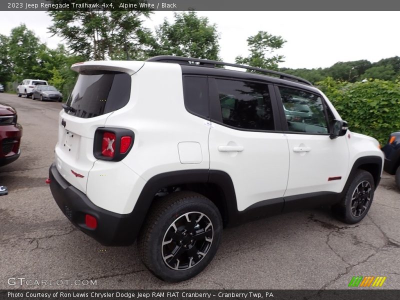 Alpine White / Black 2023 Jeep Renegade Trailhawk 4x4