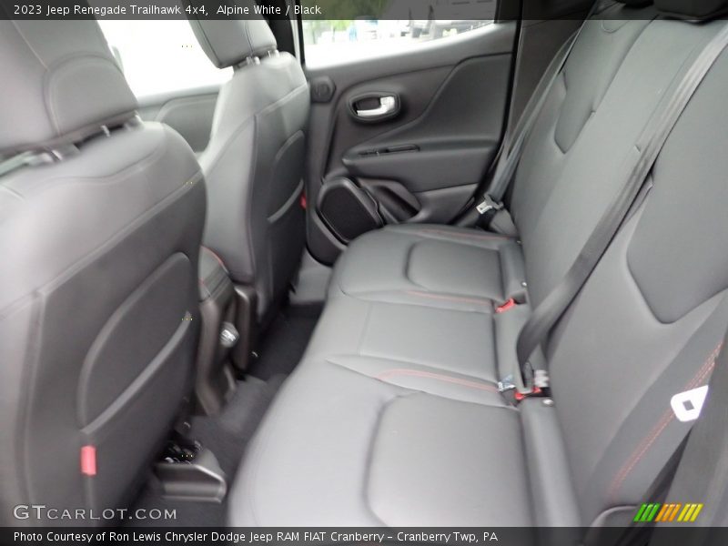 Alpine White / Black 2023 Jeep Renegade Trailhawk 4x4