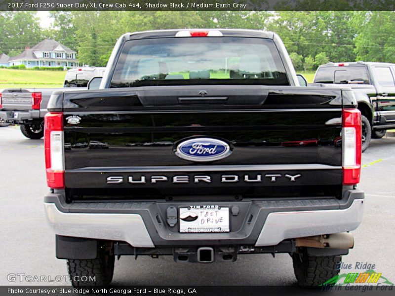 Shadow Black / Medium Earth Gray 2017 Ford F250 Super Duty XL Crew Cab 4x4