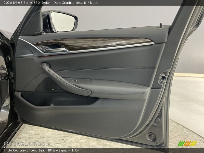Dark Graphite Metallic / Black 2020 BMW 5 Series 530i Sedan
