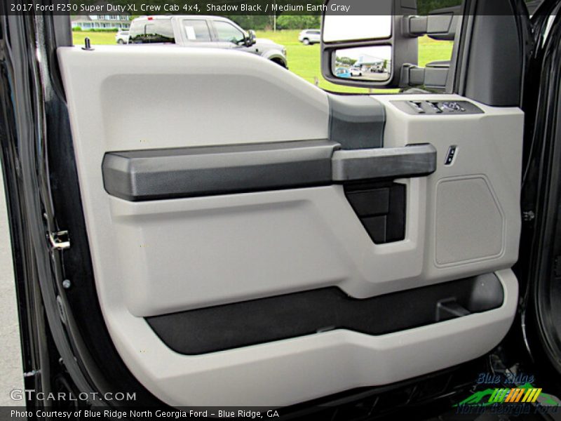 Shadow Black / Medium Earth Gray 2017 Ford F250 Super Duty XL Crew Cab 4x4