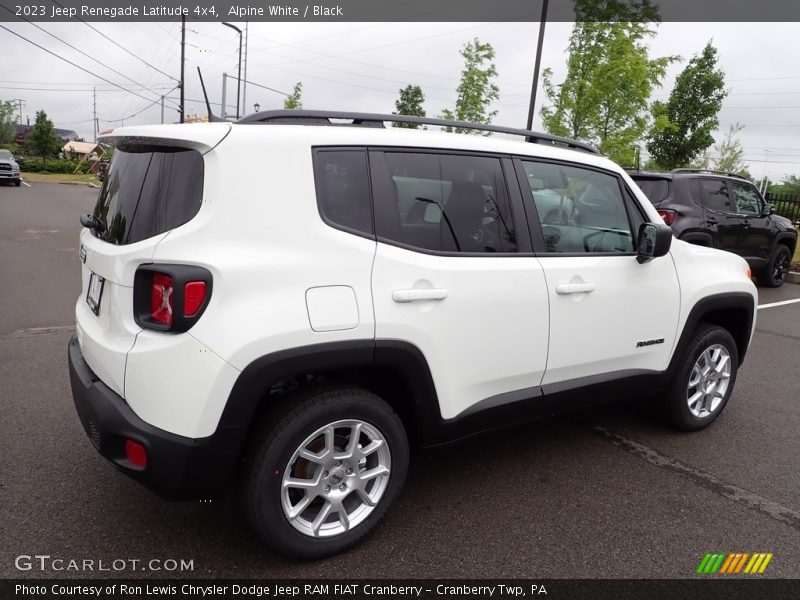 Alpine White / Black 2023 Jeep Renegade Latitude 4x4
