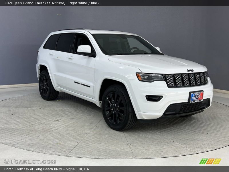 Bright White / Black 2020 Jeep Grand Cherokee Altitude