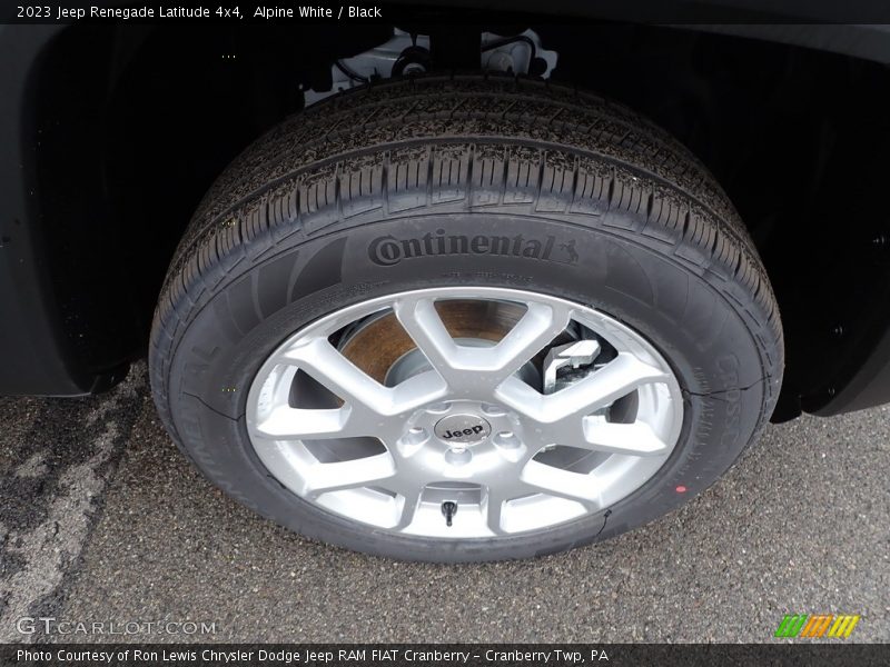 Alpine White / Black 2023 Jeep Renegade Latitude 4x4