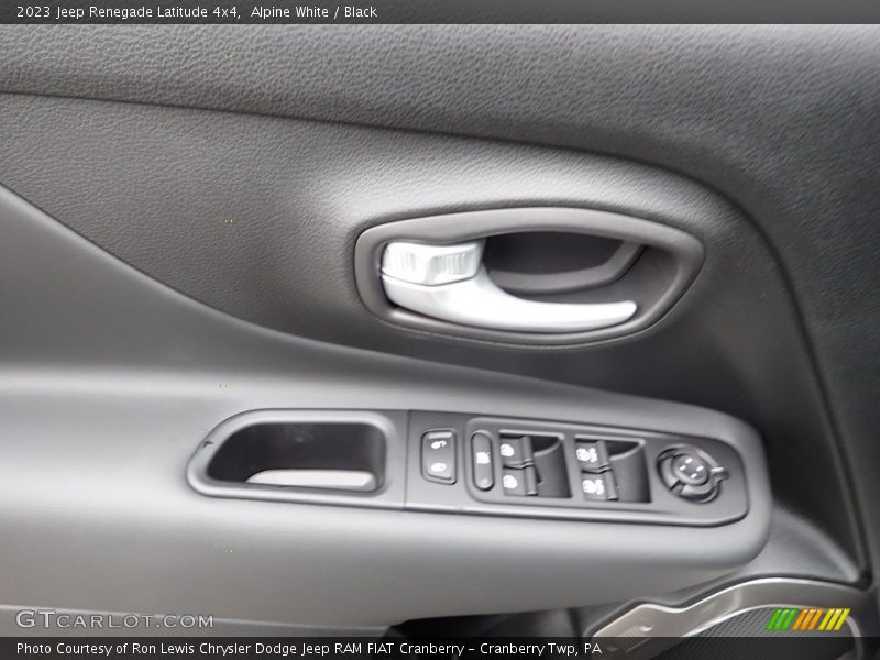 Alpine White / Black 2023 Jeep Renegade Latitude 4x4