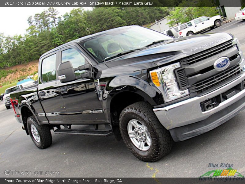 Shadow Black / Medium Earth Gray 2017 Ford F250 Super Duty XL Crew Cab 4x4