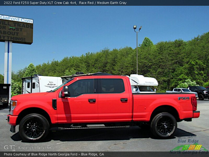 Race Red / Medium Earth Gray 2022 Ford F250 Super Duty XLT Crew Cab 4x4