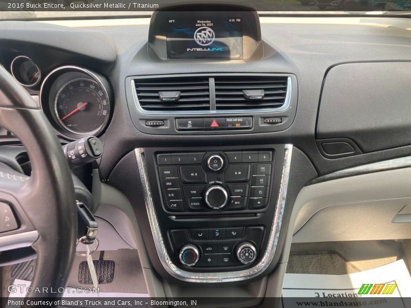 Quicksilver Metallic / Titanium 2016 Buick Encore