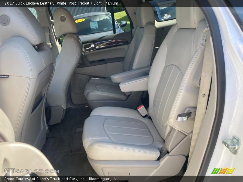 White Frost Tricoat / Light Titanium 2017 Buick Enclave Leather