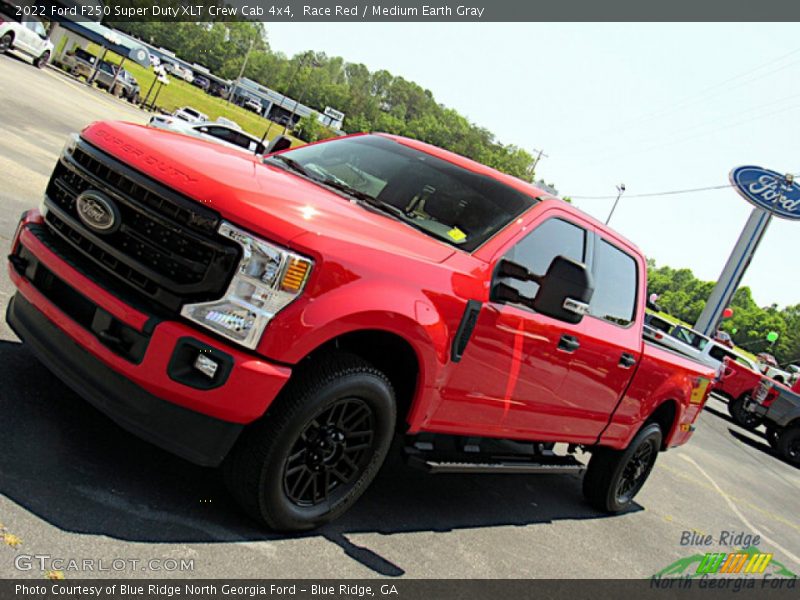 Race Red / Medium Earth Gray 2022 Ford F250 Super Duty XLT Crew Cab 4x4