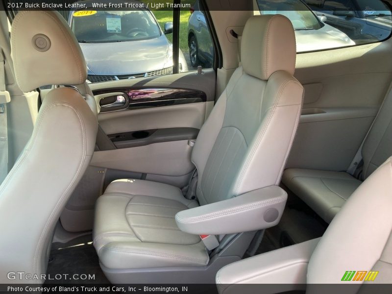 White Frost Tricoat / Light Titanium 2017 Buick Enclave Leather