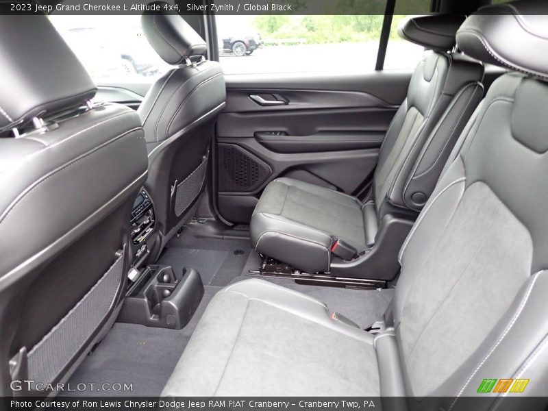 Silver Zynith / Global Black 2023 Jeep Grand Cherokee L Altitude 4x4