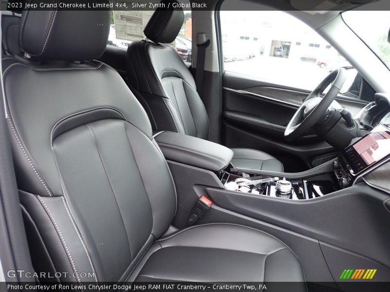 Front Seat of 2023 Grand Cherokee L Limited 4x4