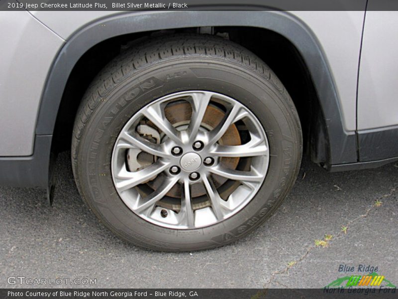  2019 Cherokee Latitude Plus Wheel