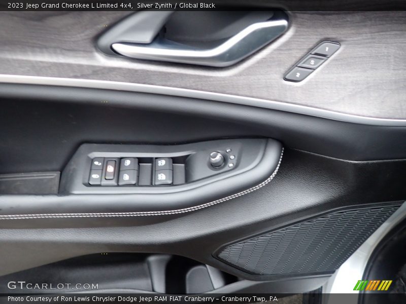 Silver Zynith / Global Black 2023 Jeep Grand Cherokee L Limited 4x4