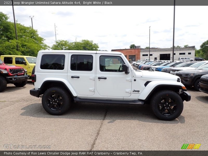 Bright White / Black 2023 Jeep Wrangler Unlimited Sahara Altitude 4x4