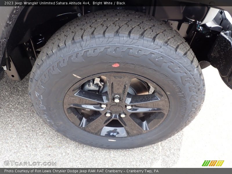 Bright White / Black 2023 Jeep Wrangler Unlimited Sahara Altitude 4x4