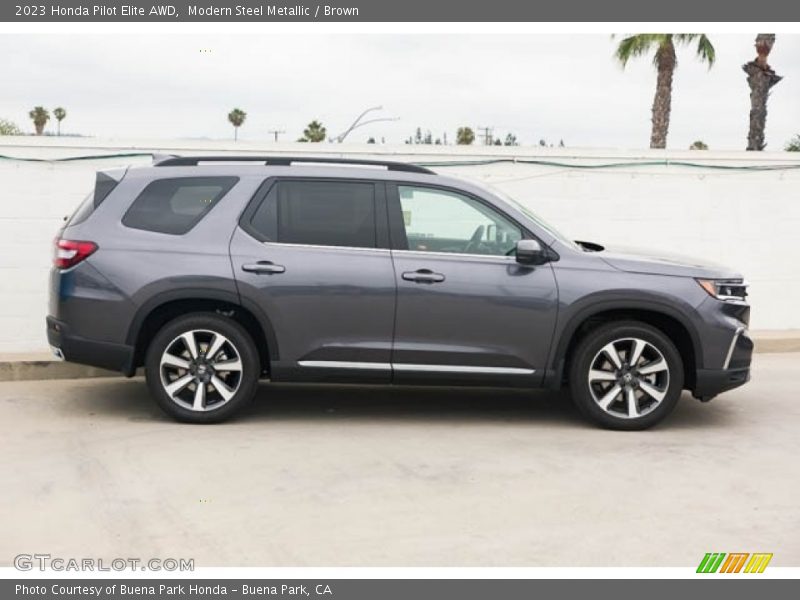 Modern Steel Metallic / Brown 2023 Honda Pilot Elite AWD